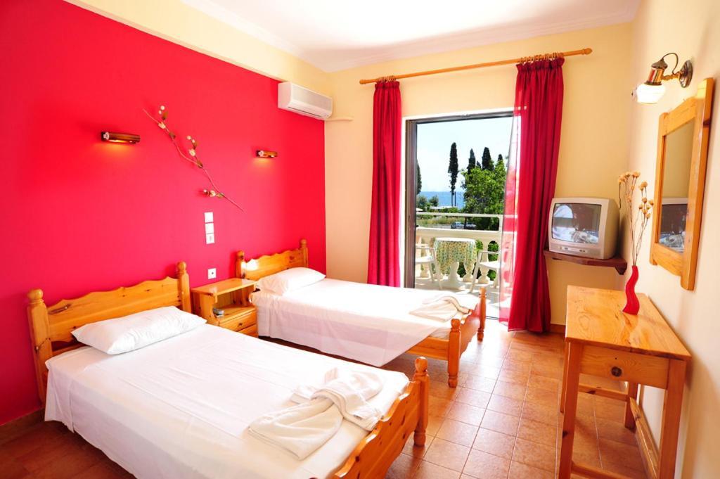 Apartments Corfu Sun Pool Side Benitses  Buitenkant foto