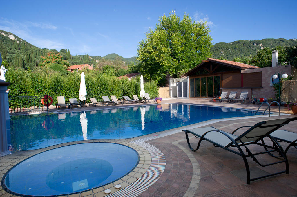 Apartments Corfu Sun Pool Side Benitses  Buitenkant foto